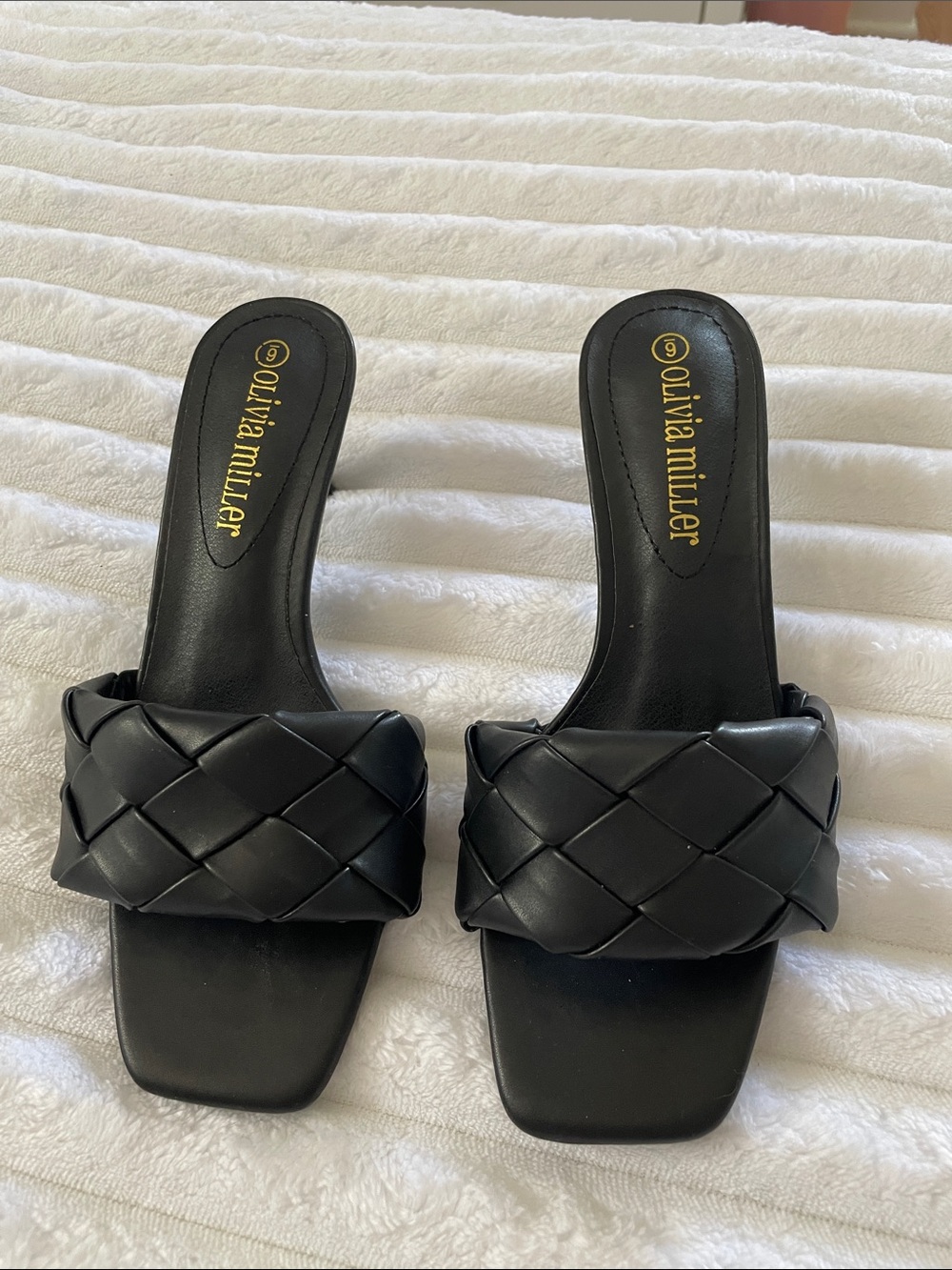 Olivia Miller Black Braided Slide Mules Size 6; 2 1/2” Kitten Heel NEW!